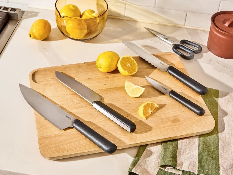 Knife Set - 4 essential knives, made with premium German stainless steel, and a pair of shears. - US 8278